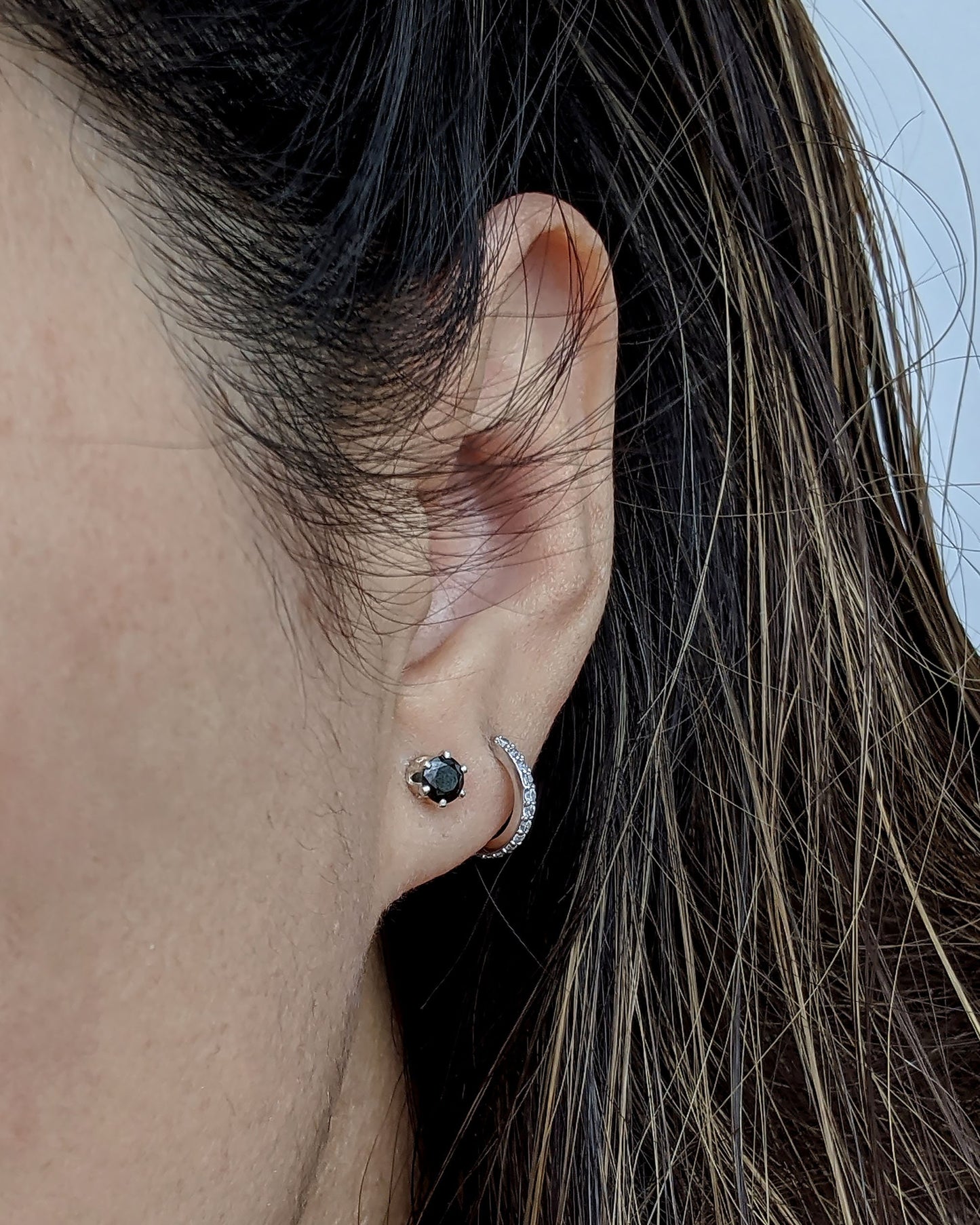 Small hoop earrings Surgical steel earrings Forward helix earring Stud CZ Conch piercing Tragus piercing Cartilage hoop Nose/Septum ring 8mm StudioVy