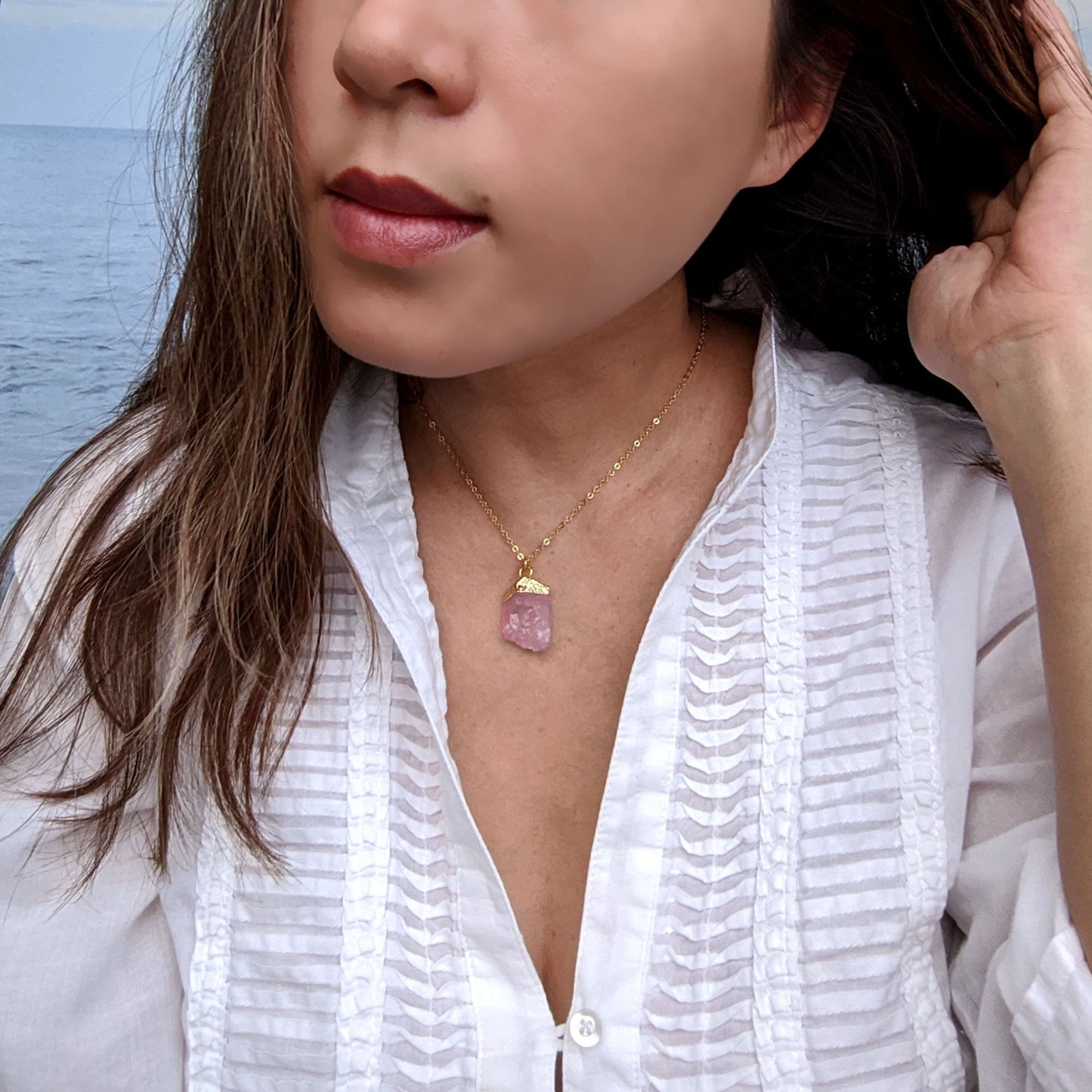 Chunky raw rose quartz necklace Rose gold-Silver rose quartz pendant Large crystal pendant Electroformed necklace Pink raw gemstone necklace StudioVy