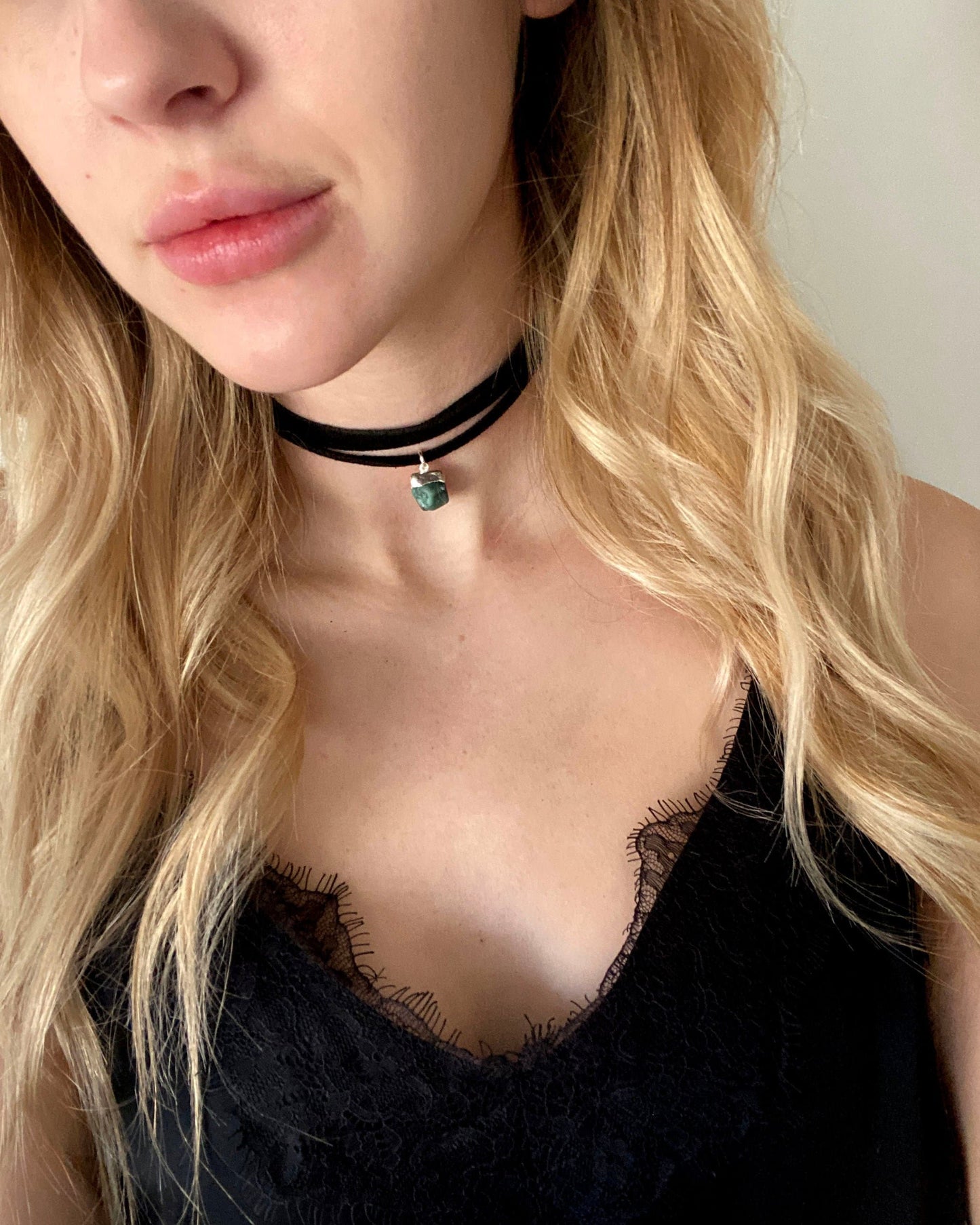M-L rainbow moonstone necklace Wrap leather choker Raw moonstone necklace Moon stone raw gemstone necklace 40th-60th birthday gifts women StudioVy