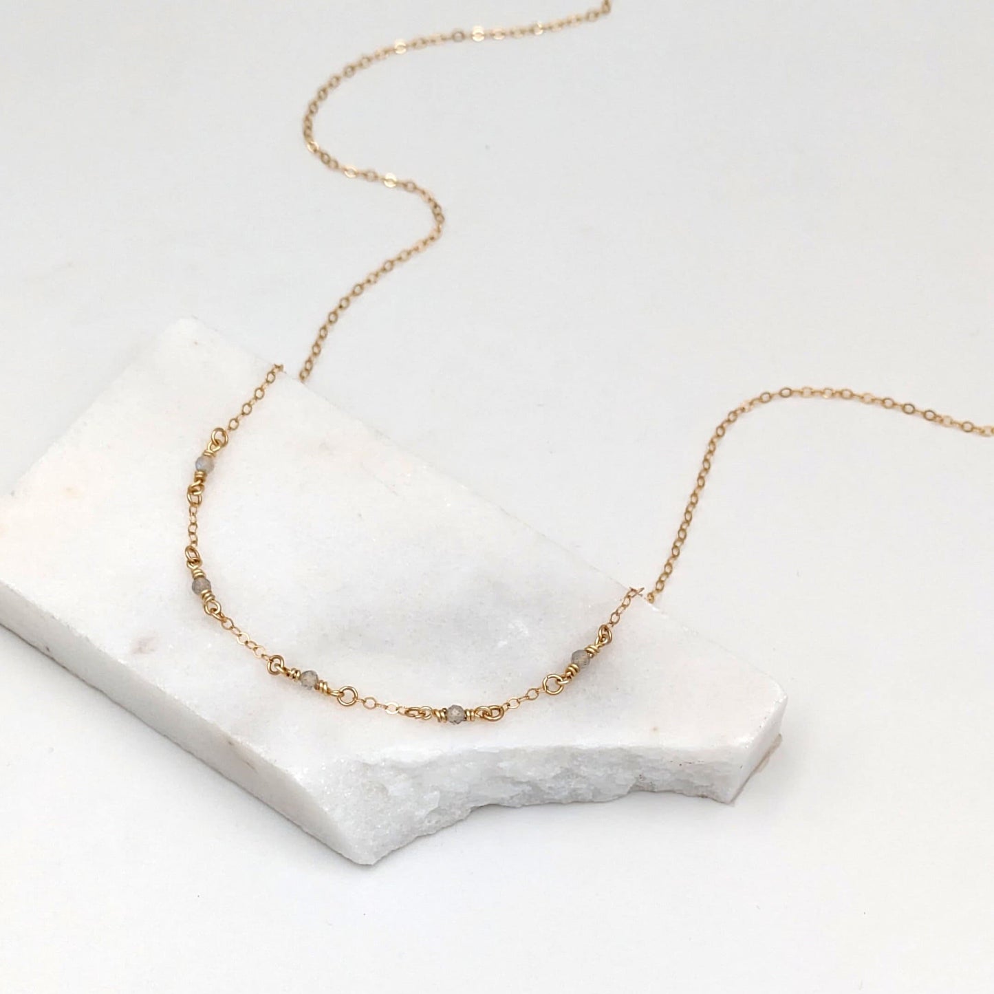 Choker collar necklace Women wire wrapped labradorite pendant necklace Gold/Silver crescent moon necklace Layering raw stone bar necklace StudioVy